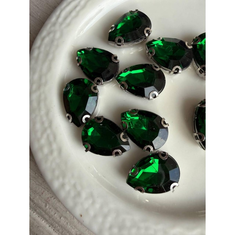 Стрази в цапах пришивні Крапля 14*10 мм темно зелені  10 шт