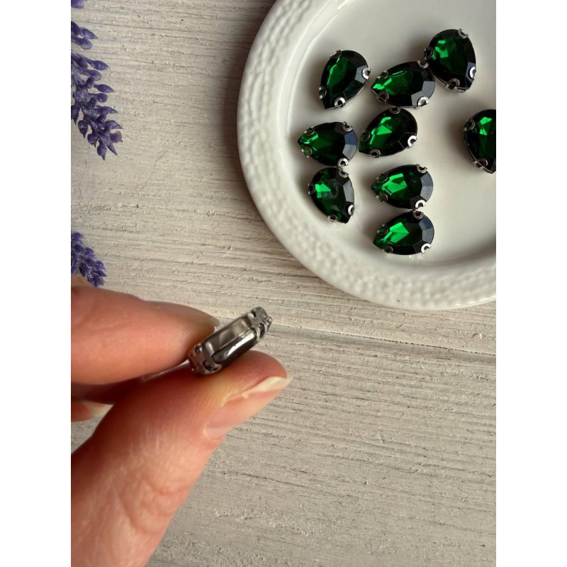 Стрази в цапах пришивні Крапля 14*10 мм темно зелені  10 шт