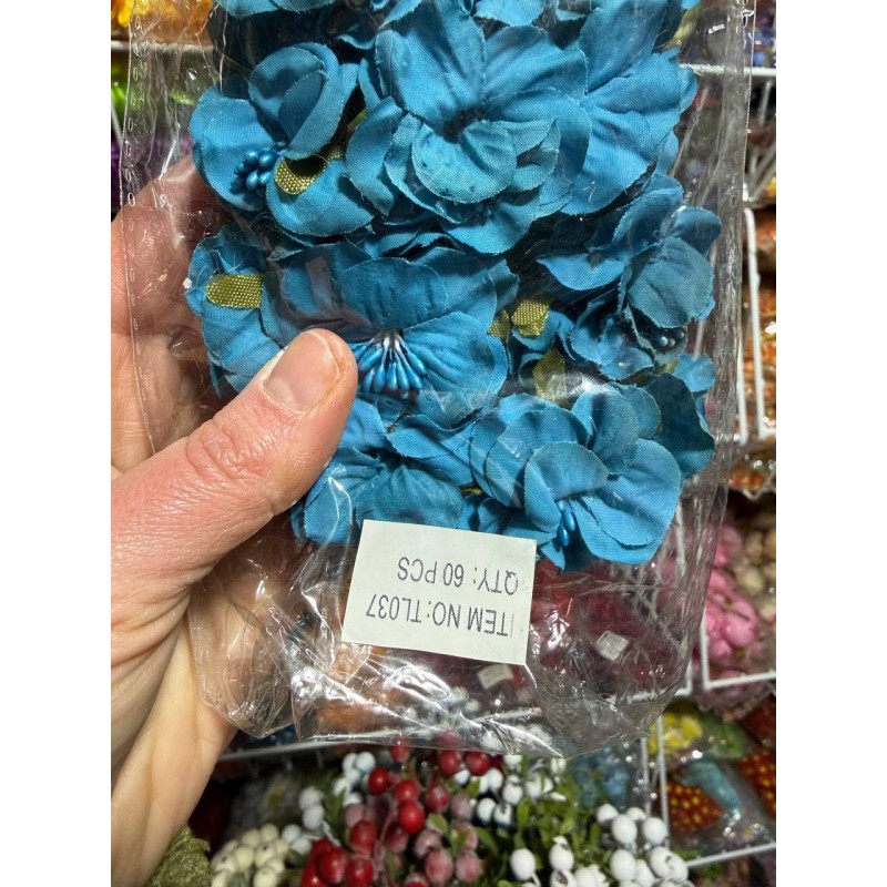 Хризантема № 2 темно блакитна 60 шт