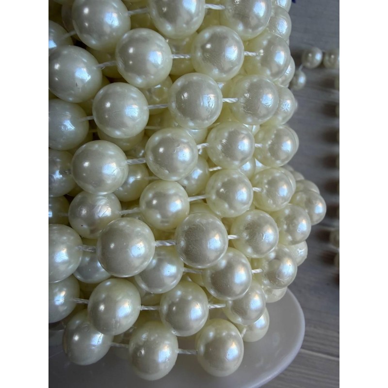 Намистини на нитці " 12 мм " бежевий котушка 7 метрів