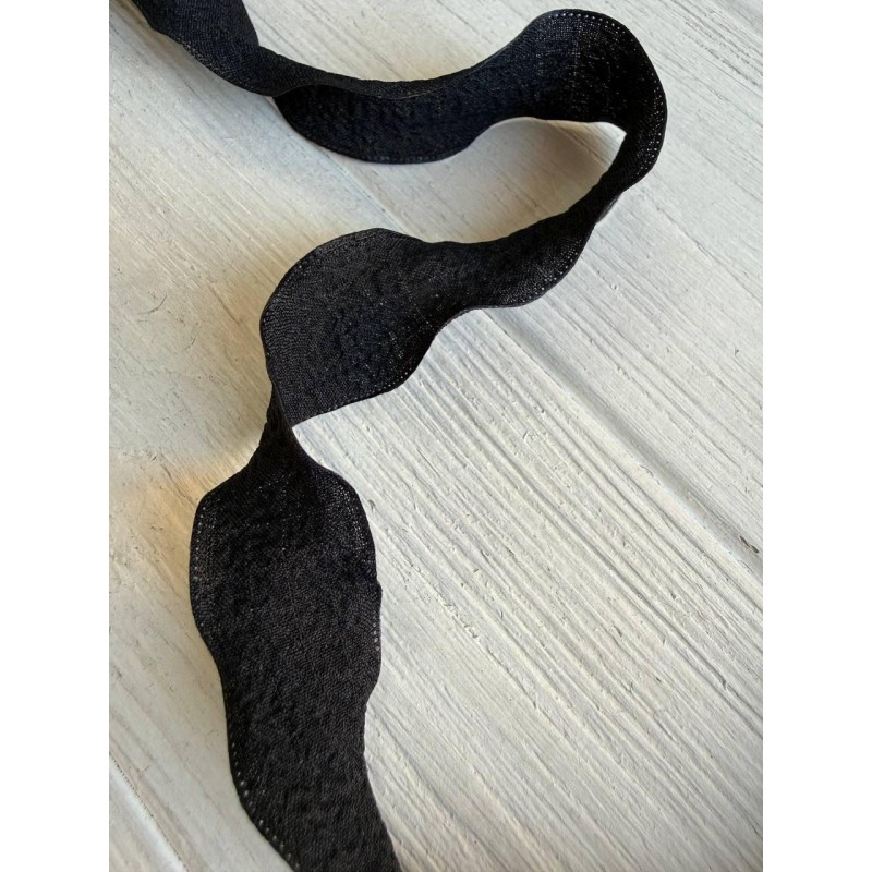 Лента  2,5 см " Волна " черная 9 метров