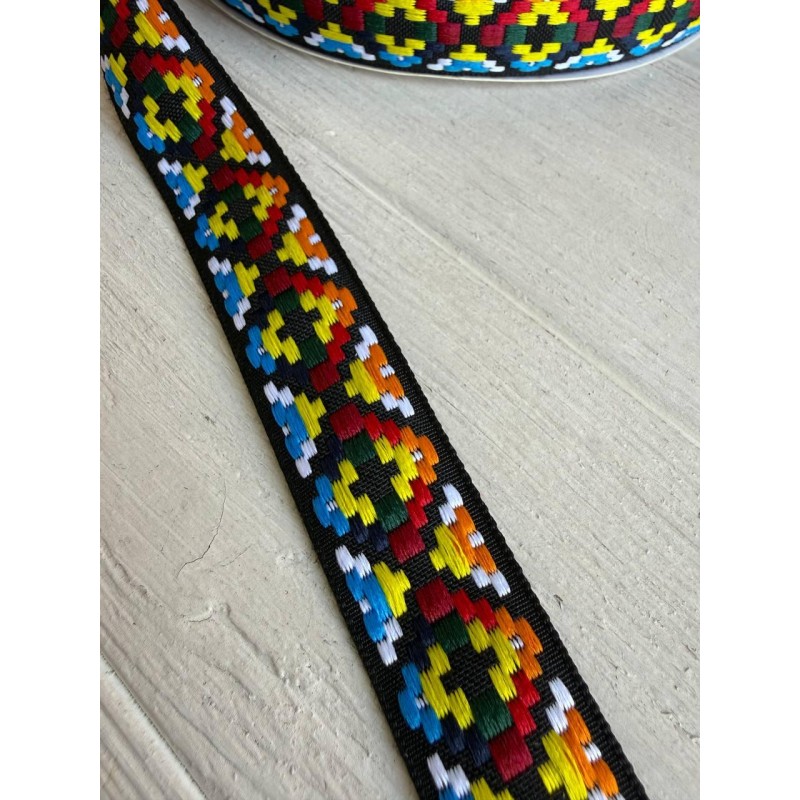 Тасьма жакардова з орнаментом " 19876 " 2,5 см ,  22.5 метри