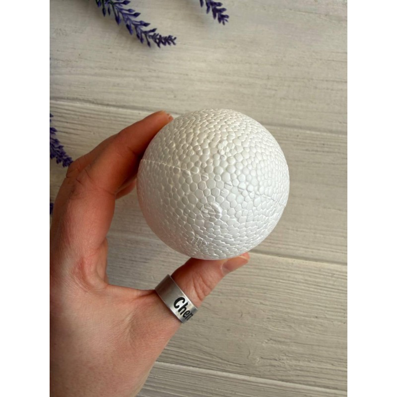 Яйця пенопластові 9,3 * 6,4 см  6 шт