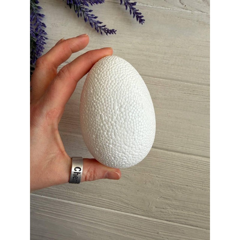 Яйця пенопластові 9,3 * 6,4 см  6 шт