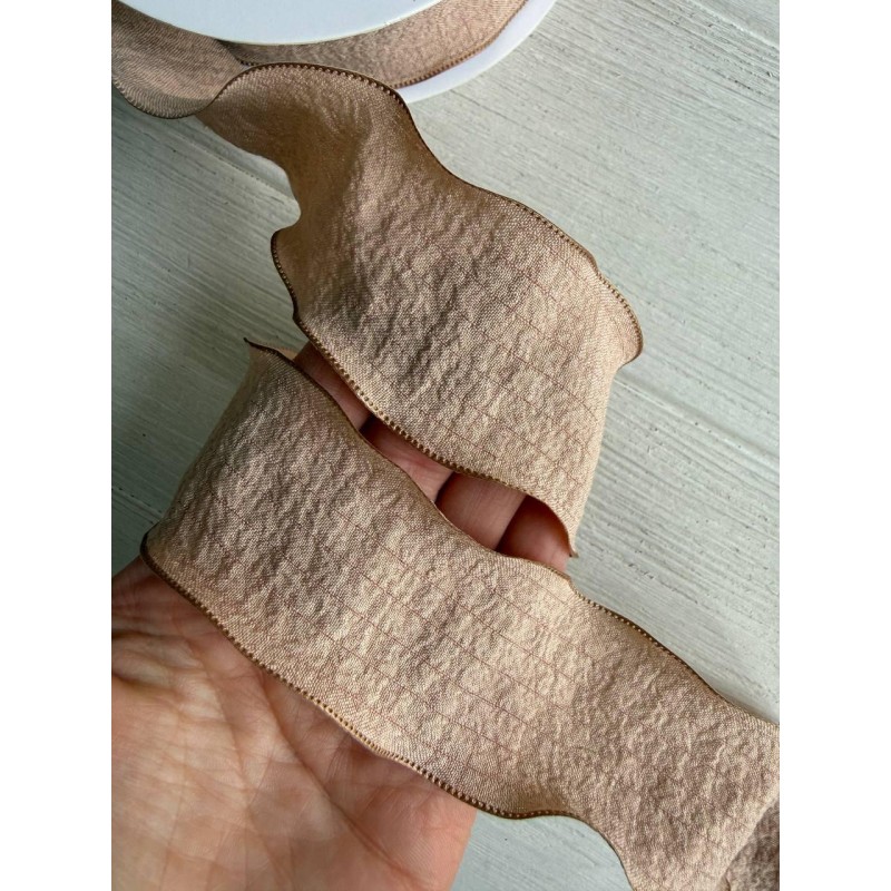 Стрічка  4 см " Хвиля " світло коричнева 9 метрів