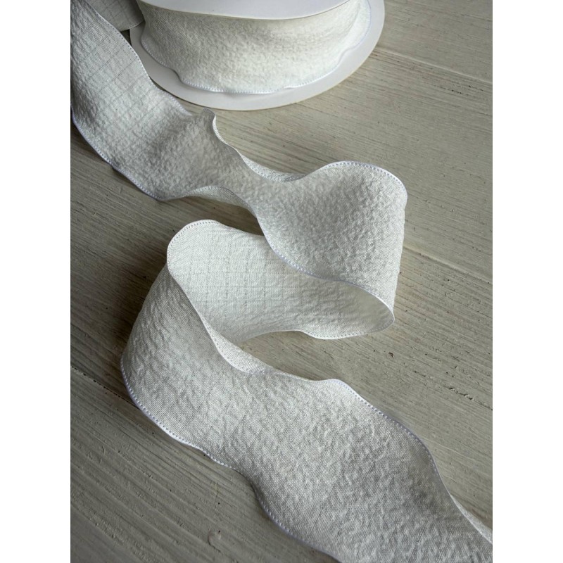 Стрічка  4 см " Хвиля " біла 9 метрів