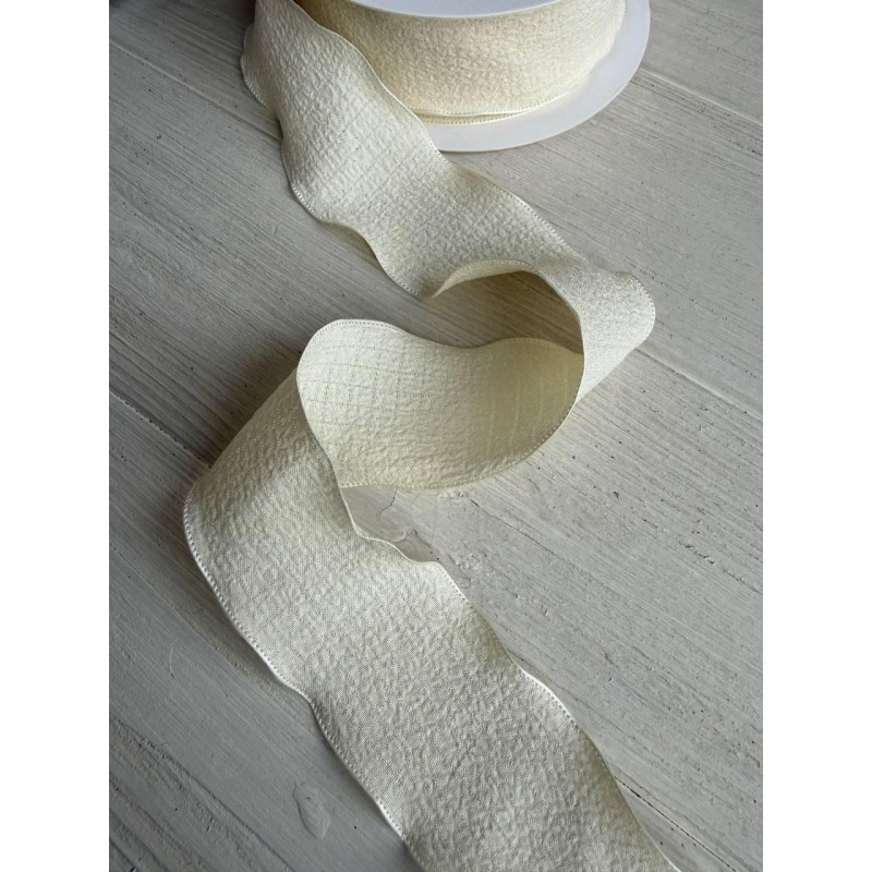 Стрічка  4 см " Хвиля " молочна 9 метрів