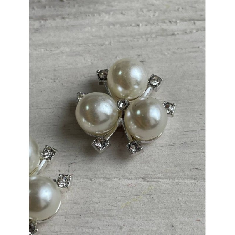 Серединка  " Цветочек тройной  " серебро 10 шт