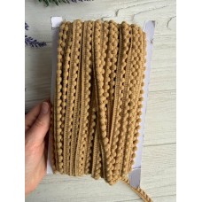 Тесьма  " Мелкие помпоны " коричневая 22,5 метра