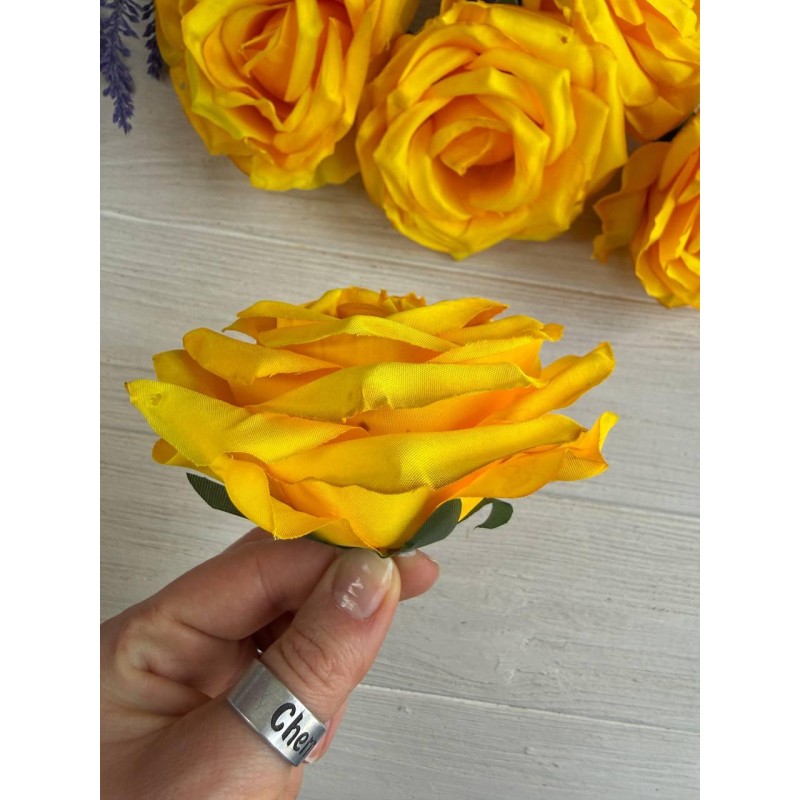 Роза головка " 30687 " темно желтая 12 шт