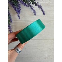 Лента атласная 2,5 см изумрудная 32,5 метра