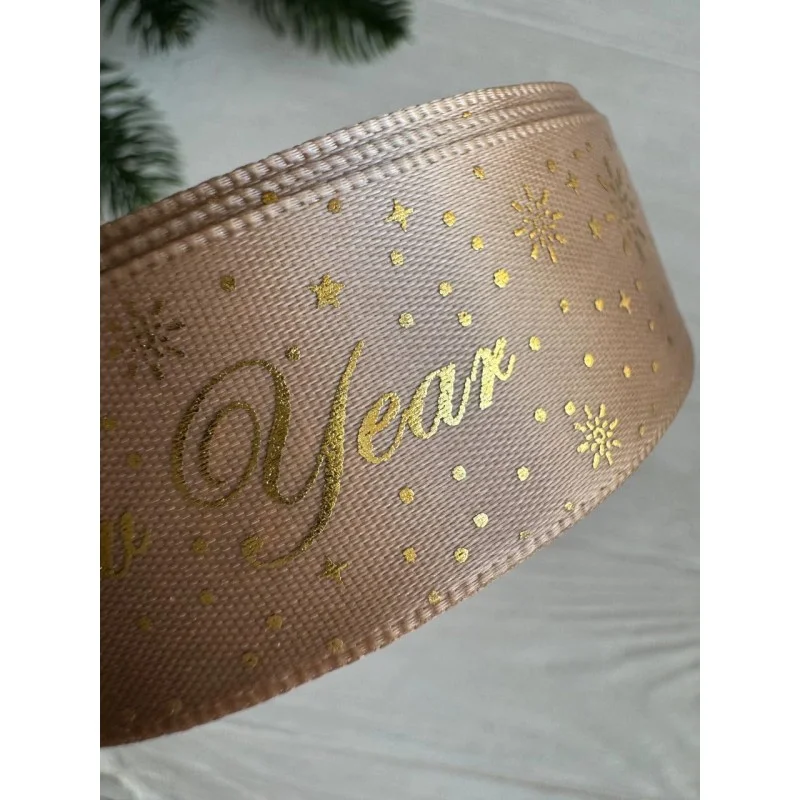 Атлас "  Happy new year та сніг   "  2,5 см  імбирний   рулон 22.5 метри