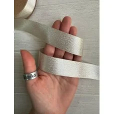 Стрічка атласна з люрексом 2.5 см " Сяйво "  бежева 18 метрів
